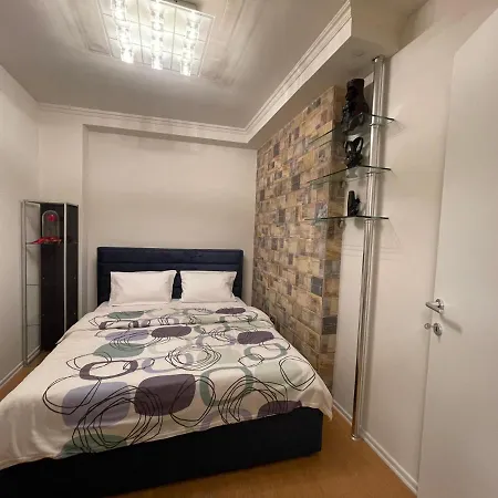 Couette-café Albjona Tirana